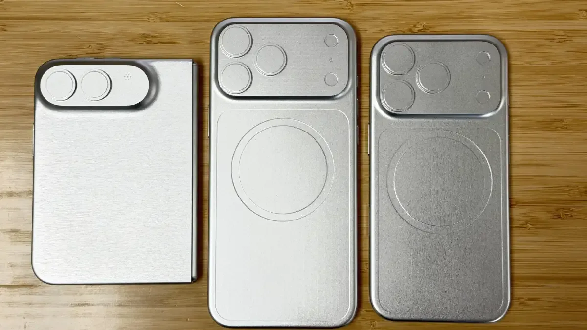 New iPhone 18 Pro and iPhone Ultra metal dummy models